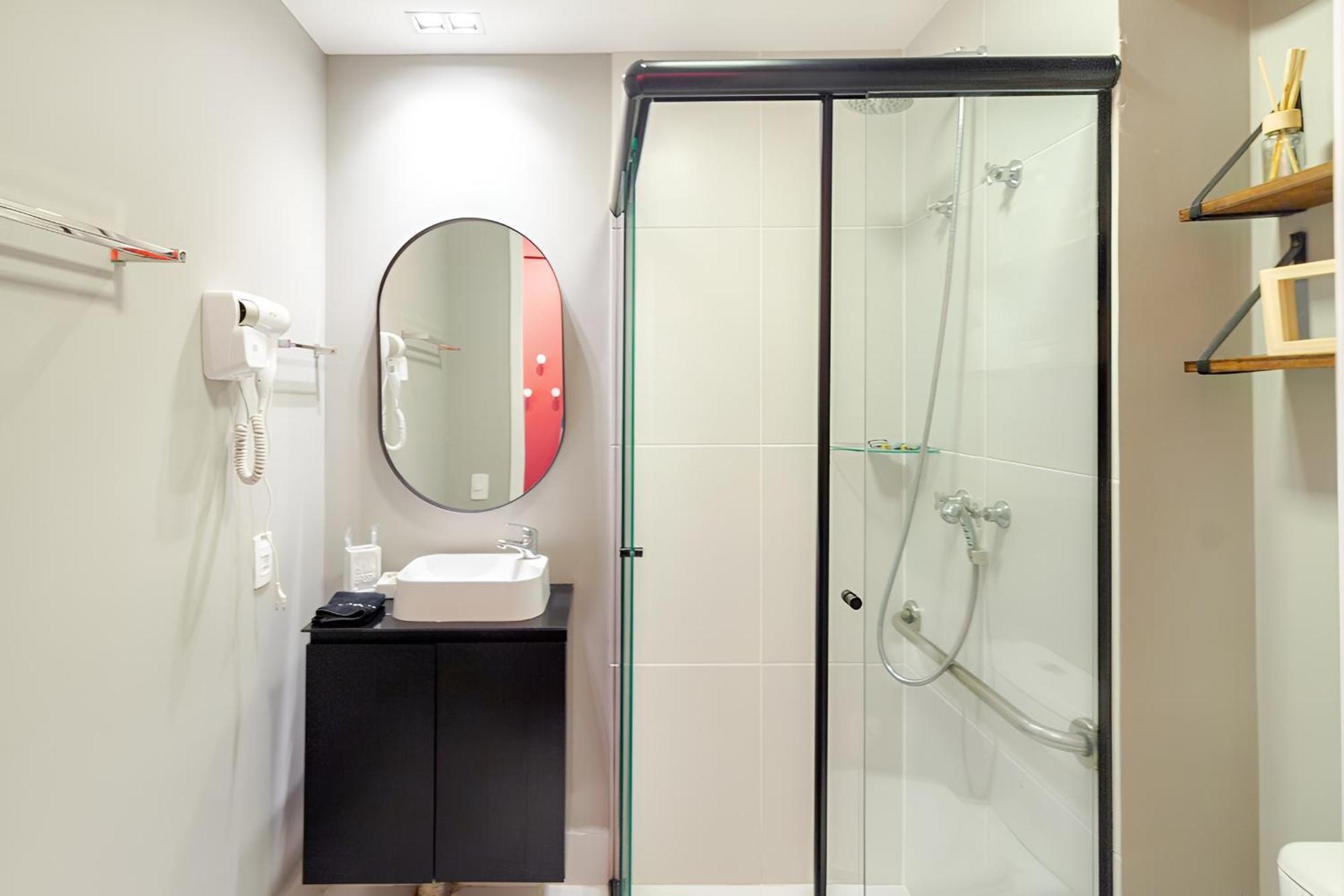 Apartment Brooklin Conforto - Metro & Consulado, 400m Metro Brooklin, Portaria 24h, Wi-fi 500mb, Ar Condicionado, Cortina Blackout, Smart Tv 50